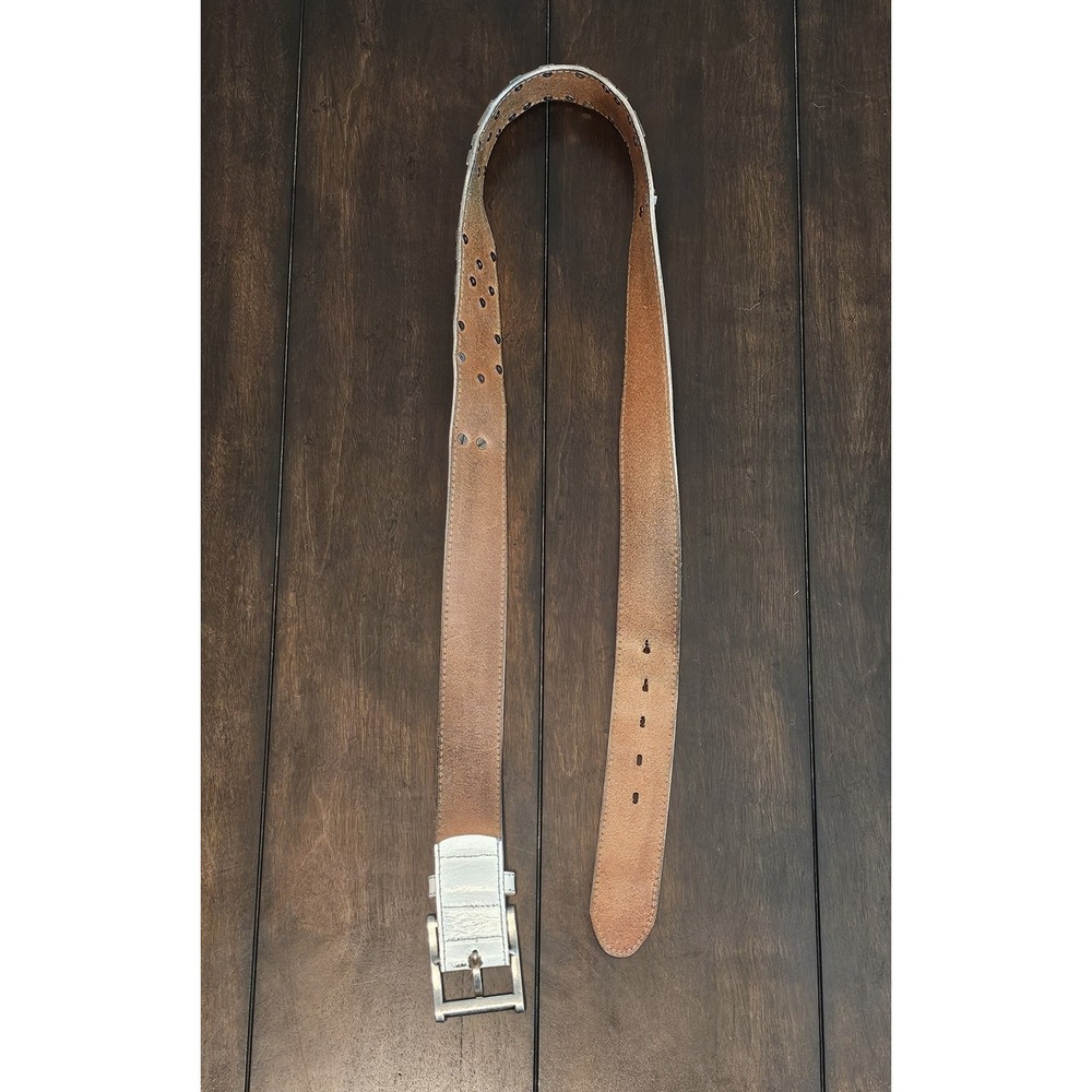 Rock Revival Belt Men 44 White Distressed Leather Fleur de Lis Silver Buckle Y2K - Picture 4 of 4